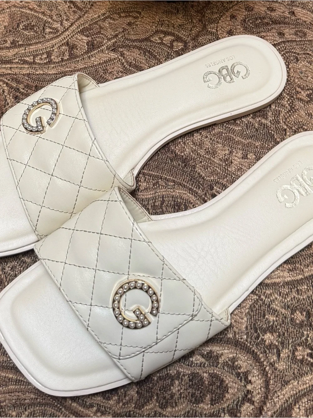 Guess cream quilted